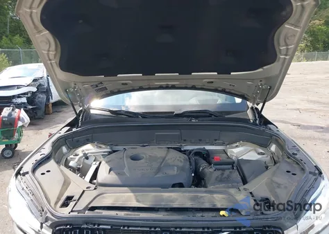 2018 Volvo Xc90 T6 Momentum z USA, uszkodzony, nr VIN YV4A22PK9J1330584